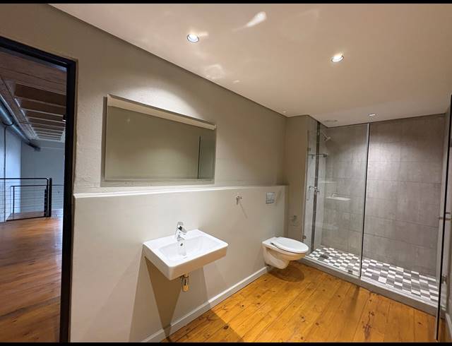 2 BEDROOM APARTMENT TO LET IN BALLITO CENTRAL